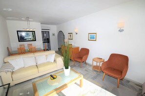 Lounge (1)