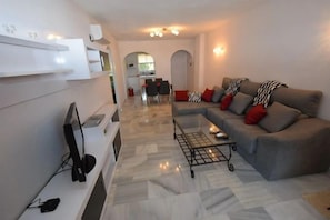 Lounge (2)