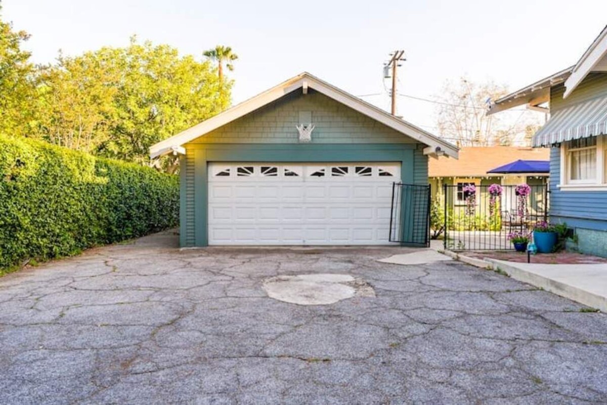 Boho Vibe House with Pool near Hollywood