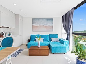 Living room (2)