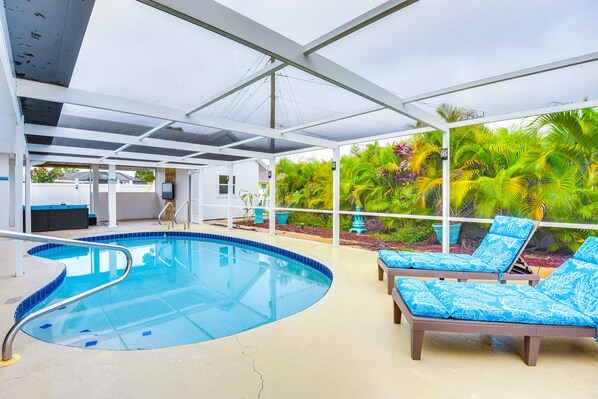 Bradenton Vacation Rental | 3BR | 2BA | Step-Free Access | 2,160 Sq Ft