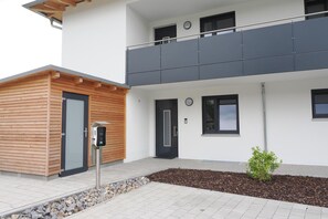 Ferienwohnung Emma mit Balkon (Langdorf)-Hauseingang