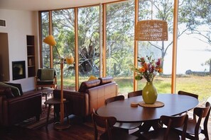 Teulu Hose Living Area