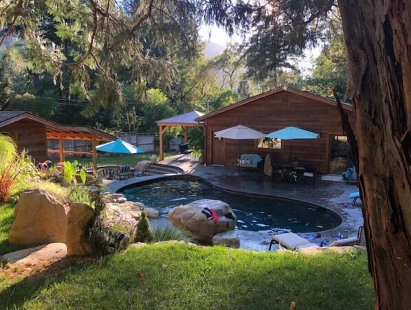 Private Garden Pool Oasis