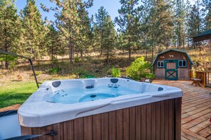 Bain à remous extérieur