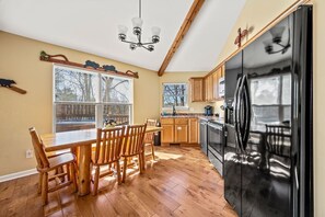 Fully-equipped kitchen provides everything your group needs to cook your favorite meal or enjoy takeout from the nearby Gatlinburg restaurants.