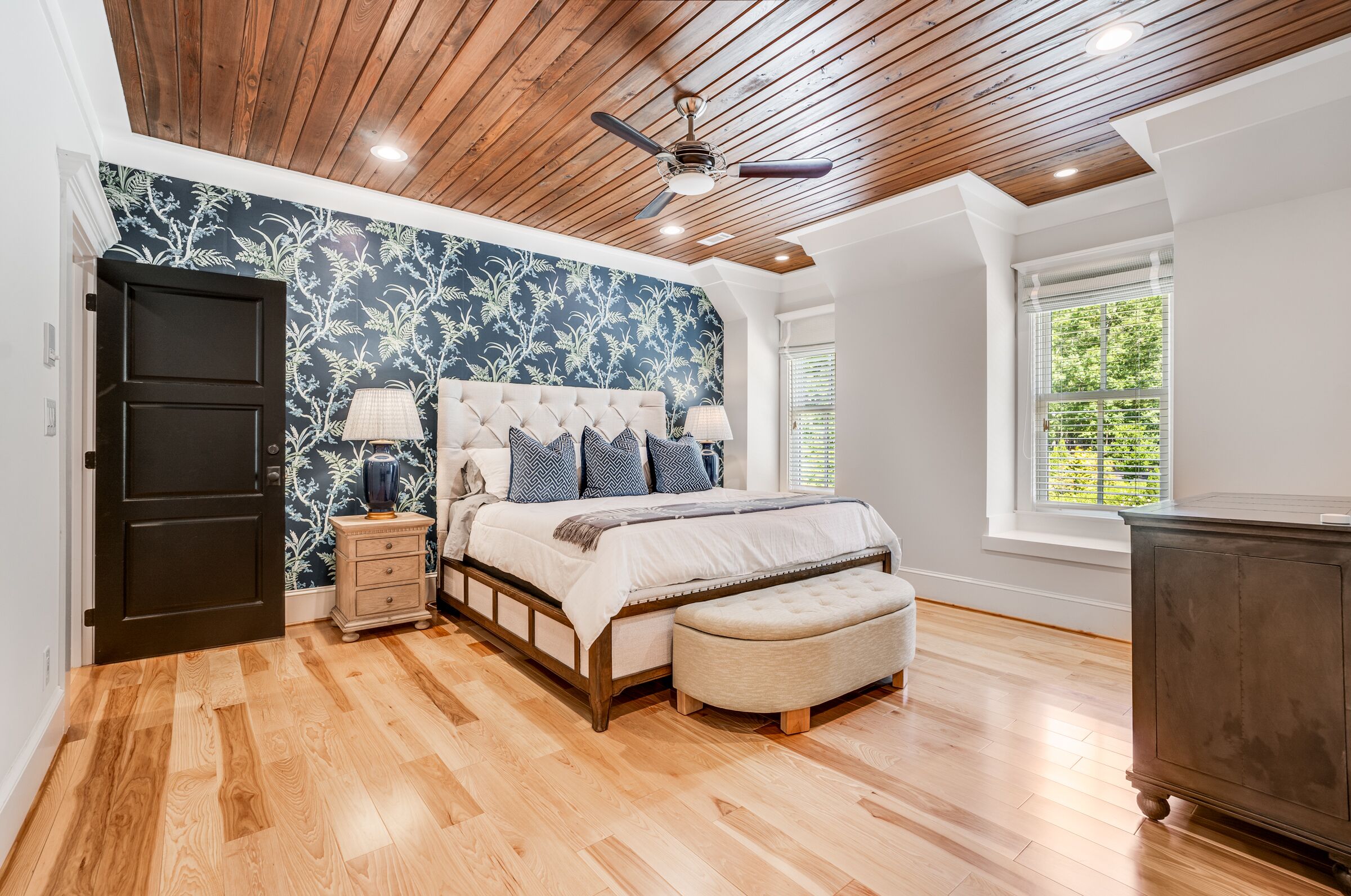 Mountain Mansion 7BR, 10Ksf, Views, Pool, Sport Court, Gym