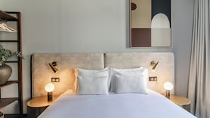 Main area area is equipped with an AC unit for comfortable stays all year round! #AC #lovelystay