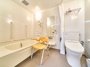 ・[Barrier-free room/bath/toilet] Spacious, flat-floored toilet and bath