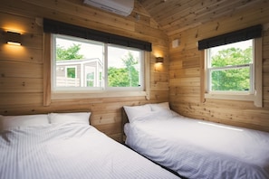 Equipped with Simmons semi-double beds.