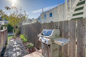 Gas Grill | Fenced-In Yard