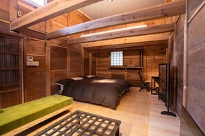 MAGONI ROOM