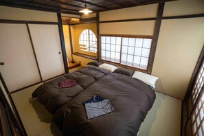 MAGOICHI Bedroom
