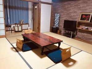 Japanese-Western room