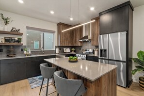 Kitchen (3)