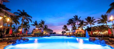 Gorgeous views from the Honua Kai pool