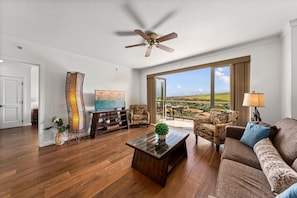 Honua Kai K1024 living area 1