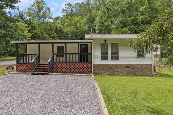 Welcome to Creekside Retreat by Beyond Expectations!
