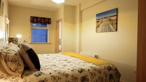 Super king bed ensuite