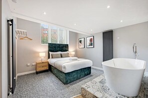 The Georgian Coach House 2, Liverpool - Host & Stay