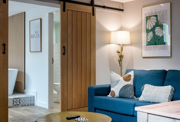 The Georgian Coach House 2, Liverpool - Host & Stay
