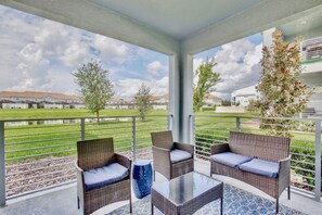 Ground Floor Balcony/Patio#Disney #Parks #kingdom #springs #StoreyLake #resort #Apartment #Vacation #Rental #waterpark #Kissimmee #Orlando #universal #citywalk