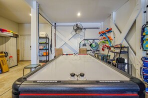 832 Villas Dr (A Beach Haven [Int Ext - Updates]) - watermarked-77