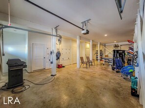 832 Villas Dr (A Beach Haven [Int Ext - Updates]) - watermarked-71
