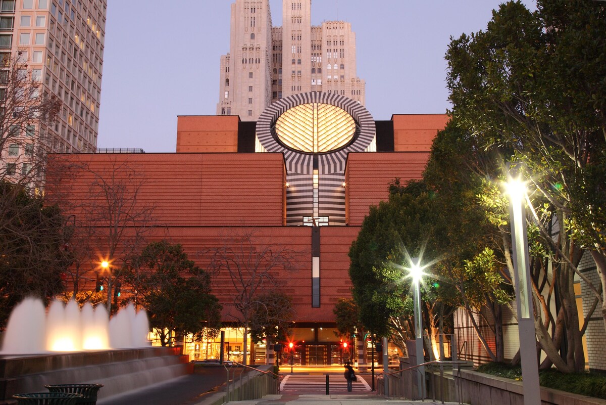 Your Ideal California Experience! Pets Allowed, Near Museum of African Diaspora!