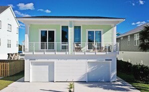 Adorable duplex with private garage