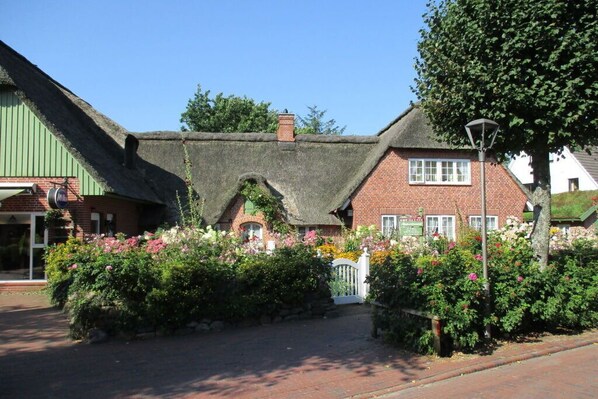 Holiday Home Exterior [summer]