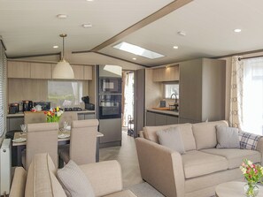 Open plan living space | Ben Vorlich Lodge, St Fillans