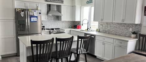 Spacious Fully Stocked Kitchen
