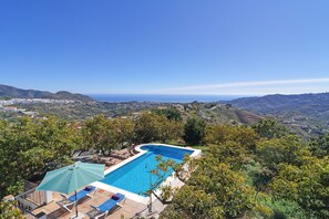 The pool and view