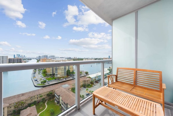 Waterfront symphony from the 17th floor—a mesmerizing panorama of manatees, boats, and boundless beauty.