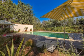 VUE PISCINE COTE JARDIN