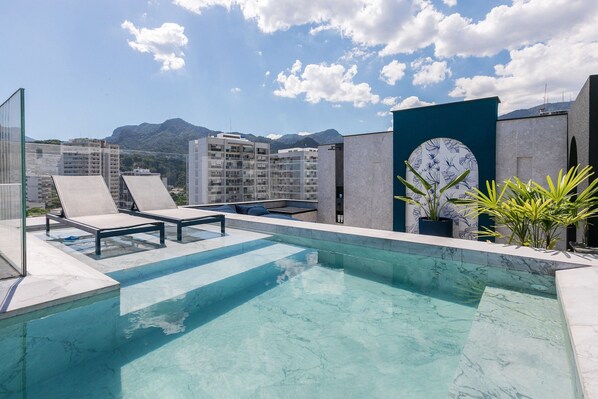 Varanda / Terraço,Vista da piscina,Piscina