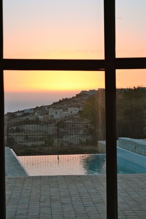 Coucher de soleil en été