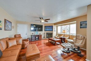 Living Area | Smart TV | Fireplace | 1st Floor