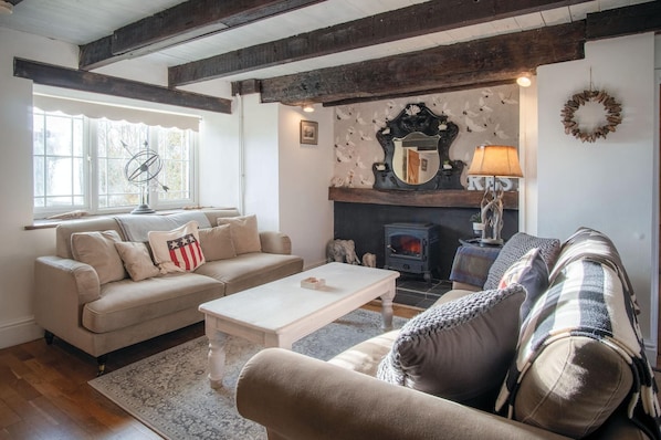 Milan Cottage - 2 Bedroom Cottage - Port Eynon (4241)