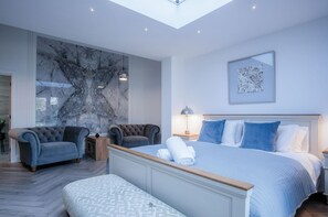 Suite 15 - Sleeping Giant Hotel - Pen Y Cae Inn (4122)