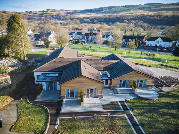 Suite 12 - Sleeping Giant Hotel - Pen Y Cae Inn (4191)