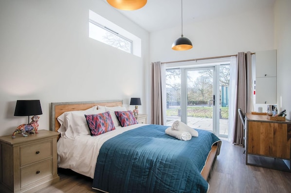 Suite 11 - Sleeping Giant Hotel - Pen Y Cae Inn (4198)
