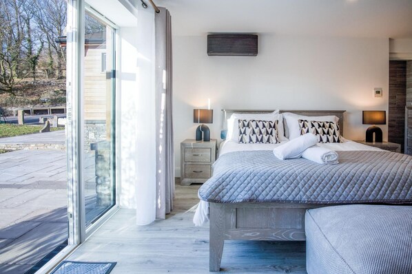 Suite 10 - Sleeping Giant Hotel - Pen Y Cae Inn (4274)