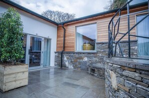 Suite 4 - Sleeping Giant Hotel - Pen Y Cae Inn (4486)