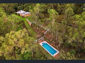 Incredible pool with amazing views 