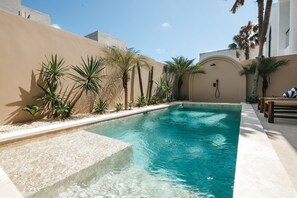 Utomhuspool