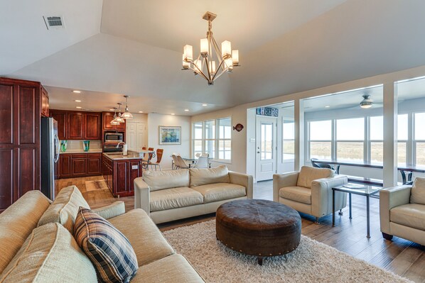 New Orleans Vacation Rental | 4BR | 3BA | 2,000 Sq Ft | Exterior Steps to Enter