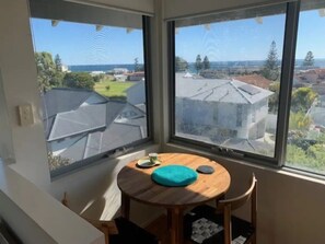 Breakfast with the ocean for planning the day