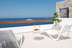Enjoy the ultimate comfort on our sun lounger.